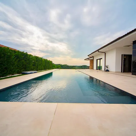 Villa Altavista Roero *