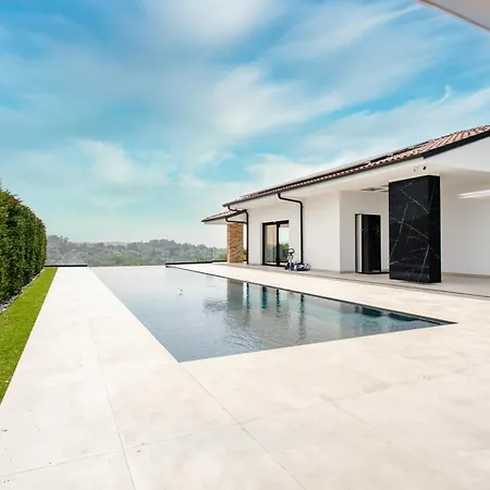 Villa Altavista Roero Monteu Roero
